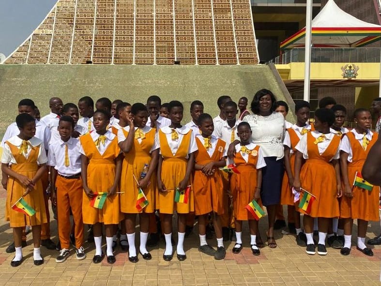 Divine International School pupils during an excursion: group 1.